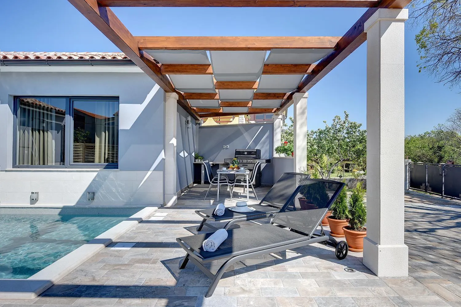 Villa Mit Privatem Pool, Wlan, Klima, Sonnenterrasse Und Grill Vodnjan Prázdninový dům